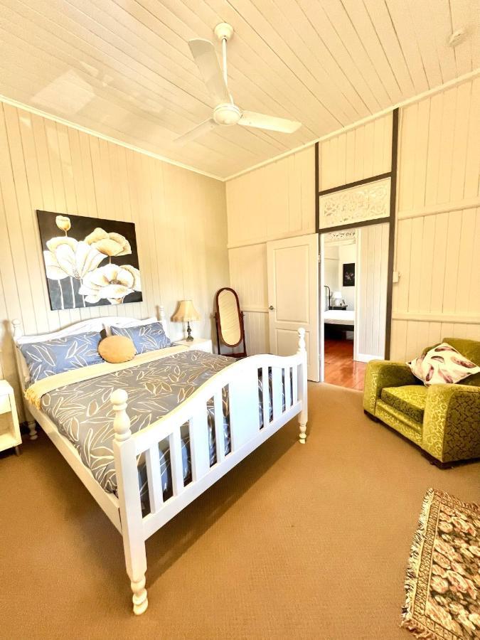 Childers Charmer With Aircon, Wifi & Modern Luxuries Extérieur photo